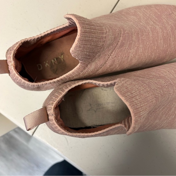 DKNY Women’s Pink Platform Wedge Slip On Sneaker , size 8.5 - Picture 8 of 9